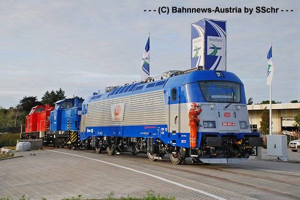 ©CD 380 002 SKODA (08002).jpg