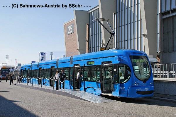 ©CroTram TMK2200 ZET 2287 (0806) (2).jpg