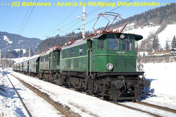 1245.05 u. 1245.04 mit Sdz 16033 am 04.02.06 in Altenmarkt i. Pg.jpg