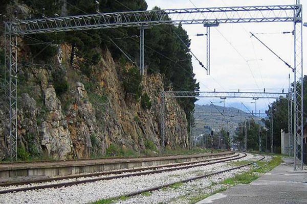 Stanica Sutomore.jpg