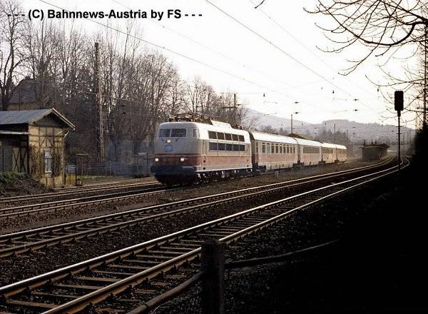 ©DB 103 122 Wien-Ha-Wei Februar 78.jpg