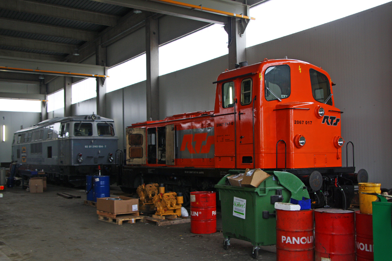 2143.004+2067.017 Fischamend am 1.3.2009.jpg