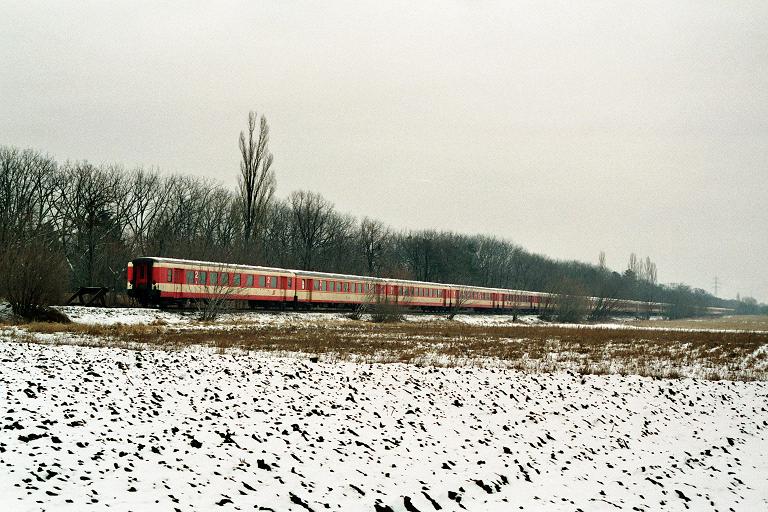 Schlierenwagen beim Zentralfriedhof.jpg