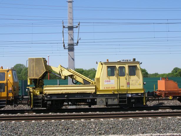X627.055.jpg