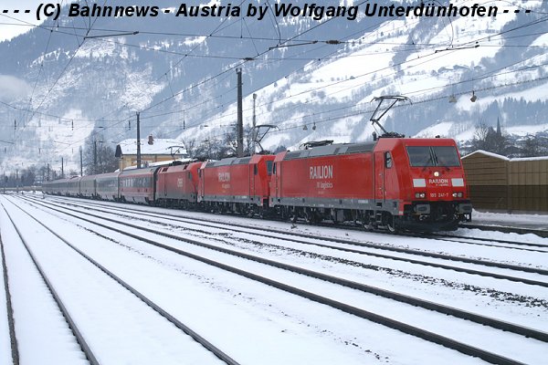 11 185.241, 185.245 u. 1016.042 mit IC 113 am 09.03.06 in Dorfgastein.jpg