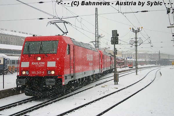 185 245 185 241 1044 072 Ws 544 09_03_2006.jpg