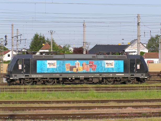 185 565 mit zwei verschiedenen Seiten.