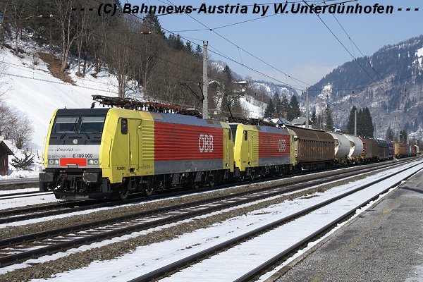 ES 64 F4 - 009 (E 189.909) u. ES 64 F4 - 006 (E 189.906) mit Gz 92525 am 13.03.06 in Dorfgastein.jpg