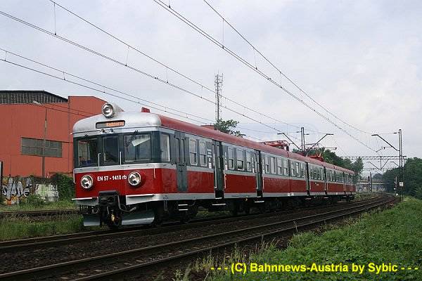 ©EN57 1410 Gliwice Ausfahrt Hafen 19_05_2009 (1).jpg