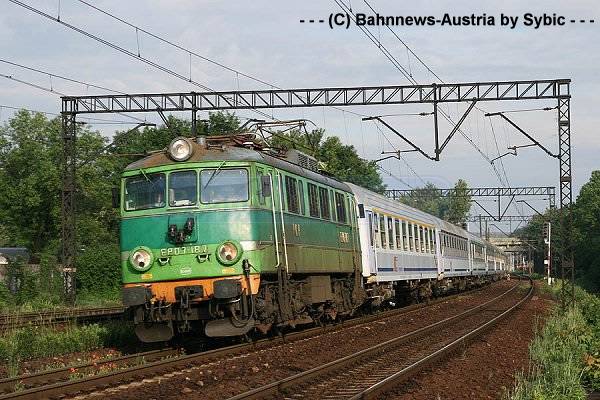 ©EP07 187 Ausfahrt Gliwice Hafen 19_05_2009.jpg