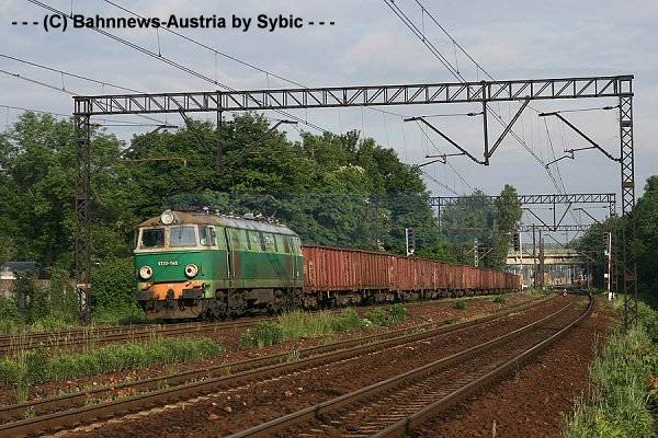 ©ET22 1145 Ausfahrt Gliwice Hafen 19_05_2009.jpg