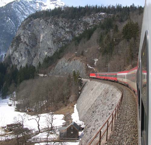 Zum Ausseerland geht’s erst einmal ganz schön steil bergauf.