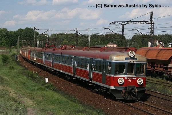 ©EN57 1034 EN57 927 Sikorka 20_05_2009.jpg