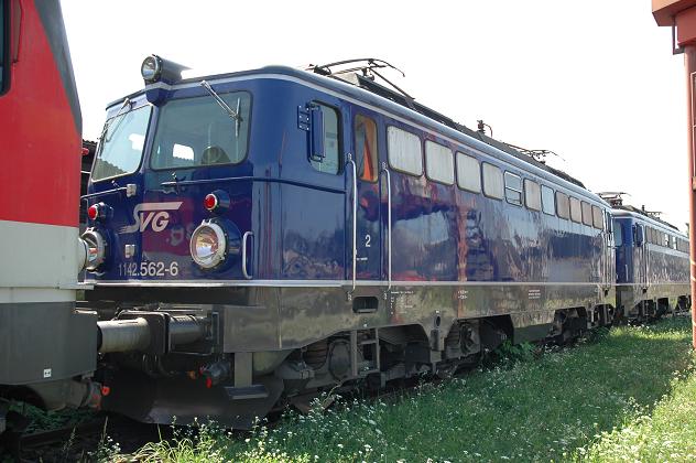 1142 562+635.jpg