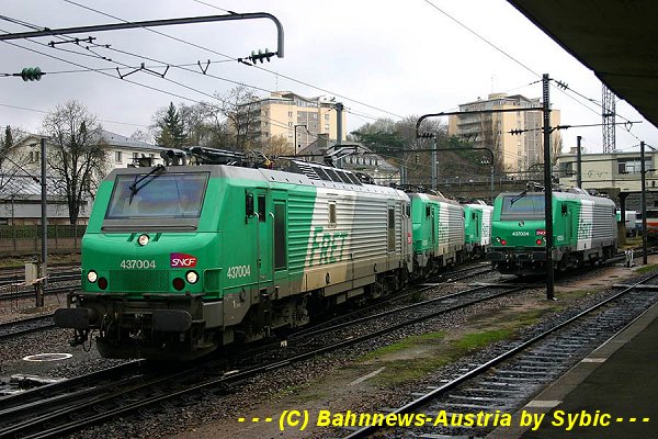 437007 437001 437004 Mulhouse 10_04_2006.jpg