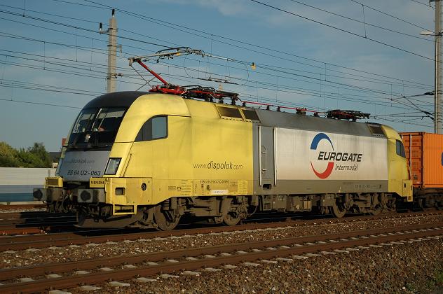 ES 64 U2-063.jpg
