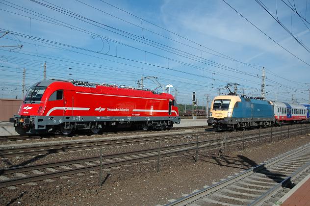 541 018+1047 008.jpg
