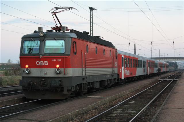 IMG_4754 (Small).JPG