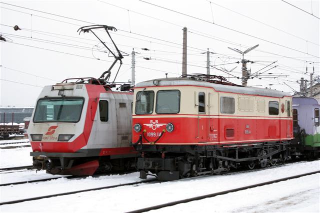 IMG_5541_mod (Small).jpg