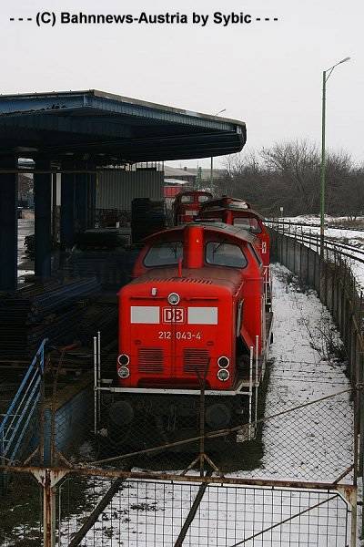 ©212 055 LCH 03 212 043 LCH 02 Györ Gyarvaros 30_01_2010 (5).jpg